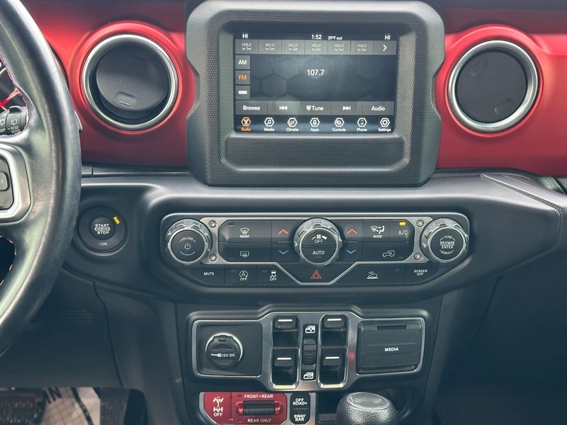 Jeep Wrangler Vehicle Image 13