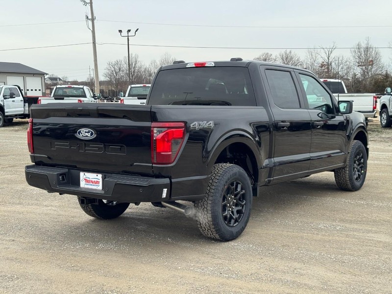 Ford F-150 Vehicle Full-screen Gallery Image 3