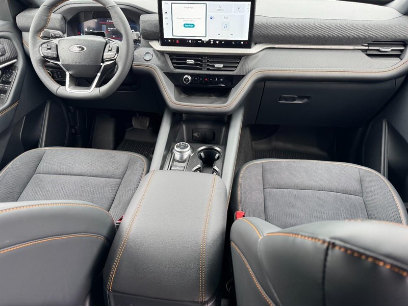 Ford Explorer Vehicle Image 08