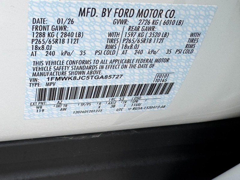 Ford Explorer Vehicle Image 21