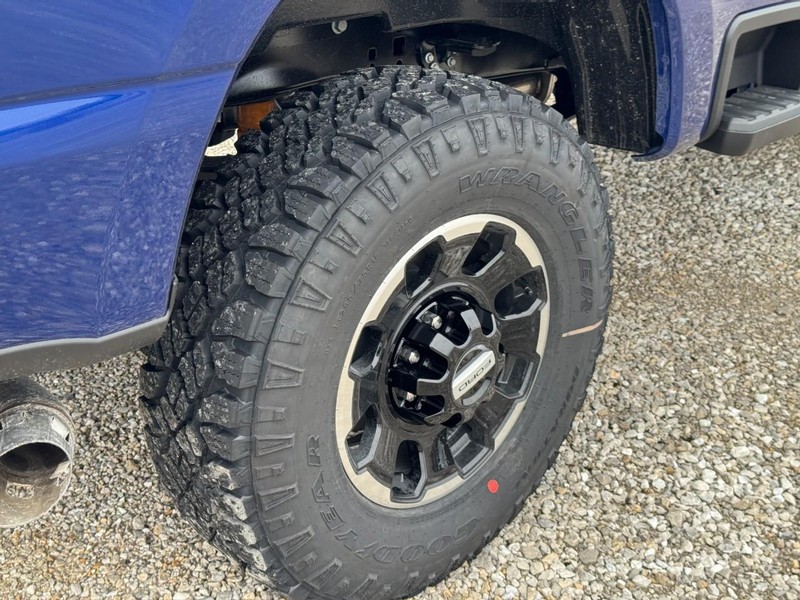 Ford Super Duty F-250 SRW Vehicle Image 05