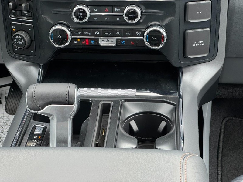 Ford F-150 Vehicle Image 10