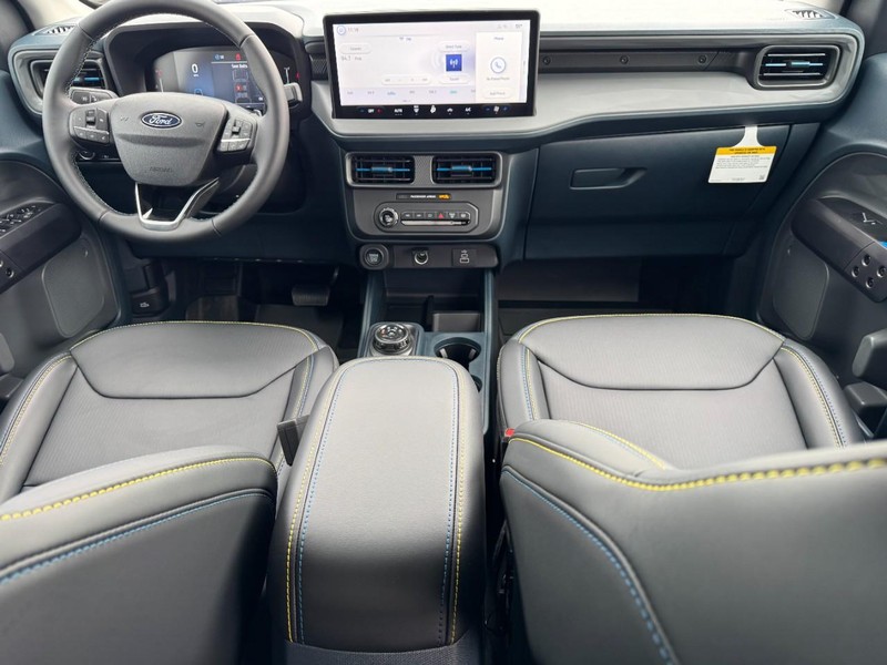 Ford Maverick Vehicle Image 06