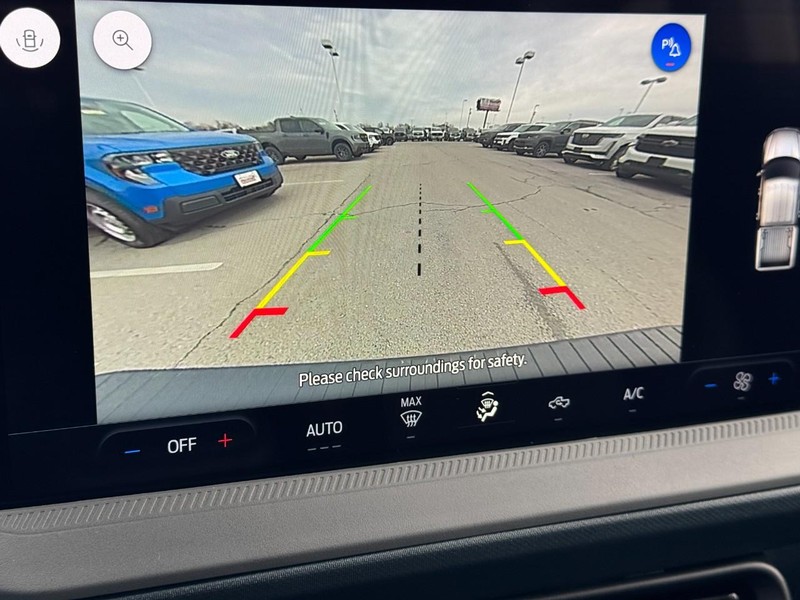 Ford Maverick Vehicle Image 16