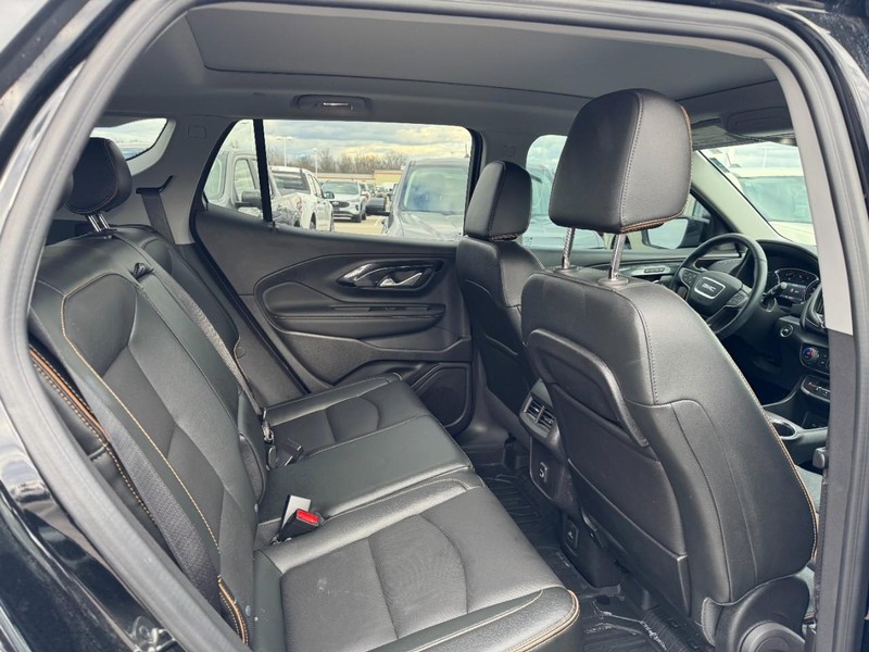 GMC Terrain Vehicle Image 10