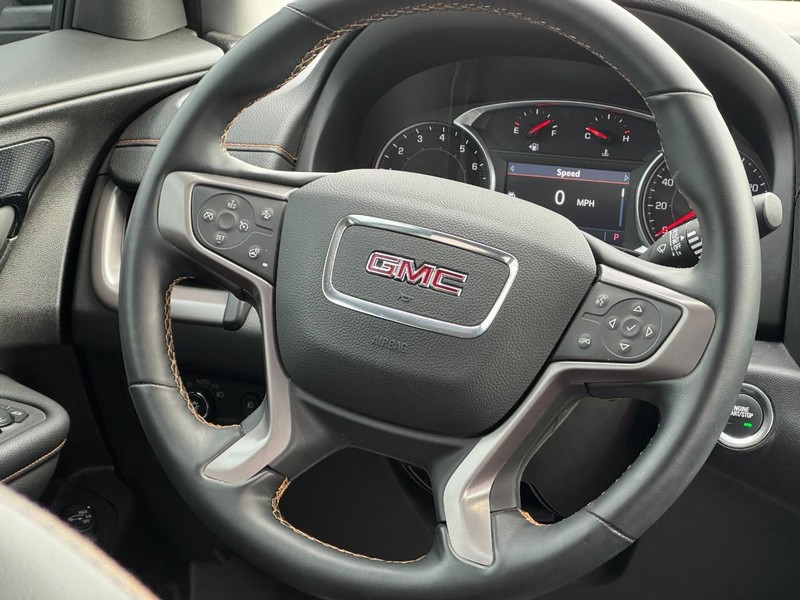 GMC Terrain Vehicle Image 12