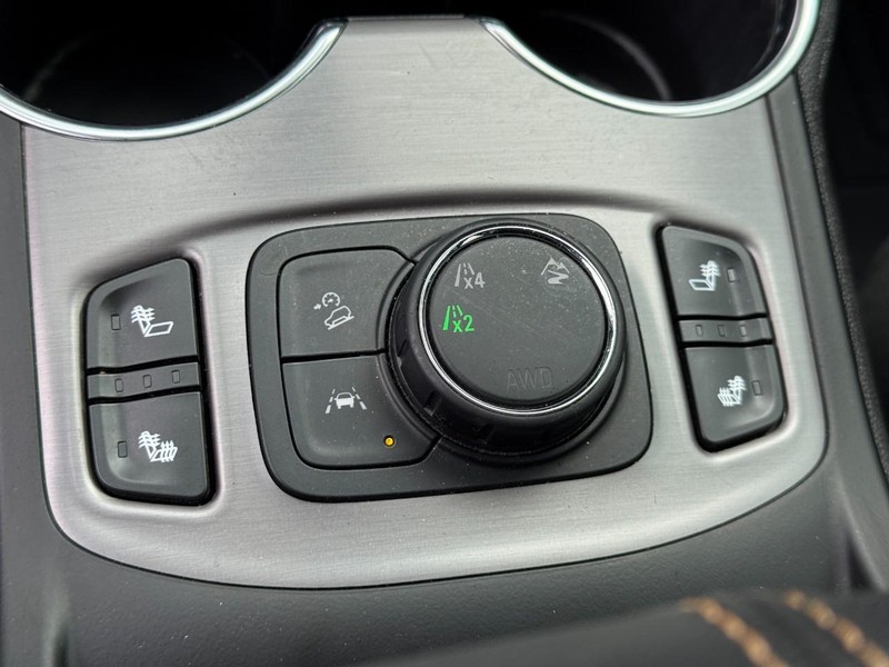 GMC Terrain Vehicle Image 24