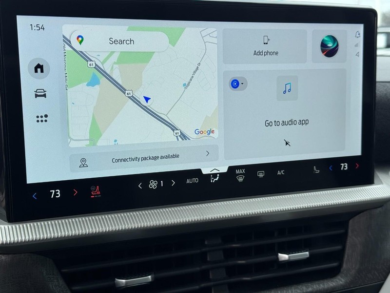 Ford Explorer Vehicle Full-screen Gallery Image 22