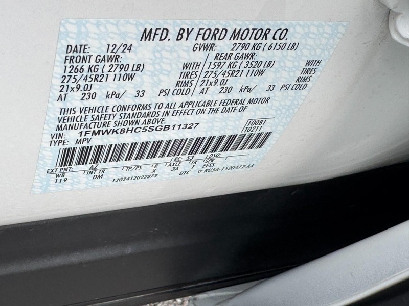 Ford Explorer Vehicle Full-screen Gallery Image 28