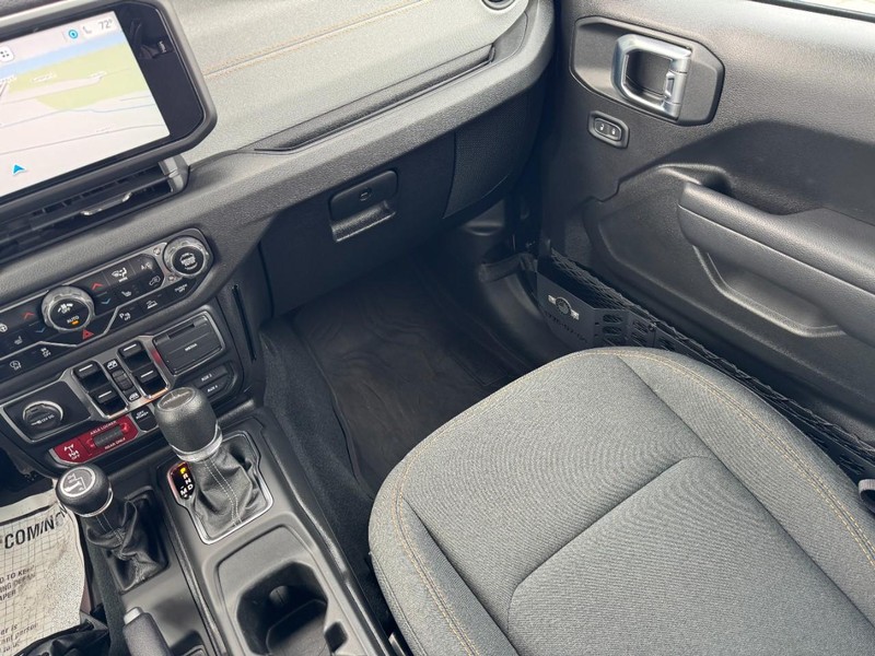 Jeep Gladiator Vehicle Full-screen Gallery Image 14