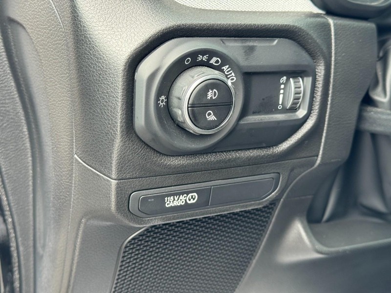 Jeep Gladiator Vehicle Full-screen Gallery Image 16