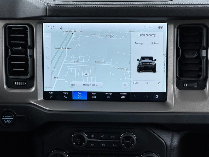 Ford Bronco Vehicle Full-screen Gallery Image 8