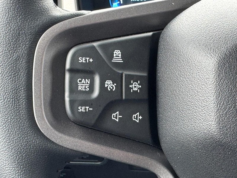 Ford Bronco Vehicle Full-screen Gallery Image 15