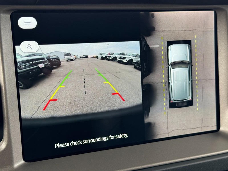 Ford Bronco Vehicle Full-screen Gallery Image 20