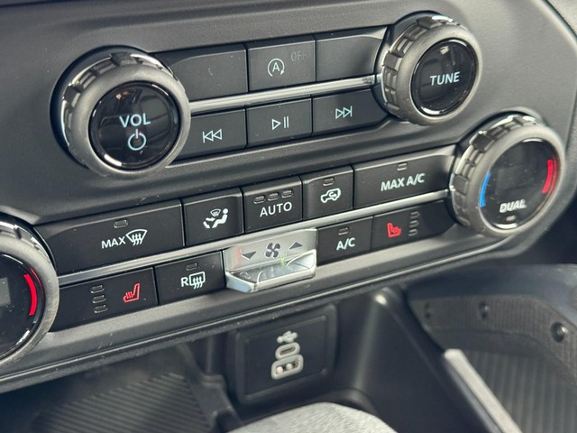 Ford Bronco Vehicle Image 17