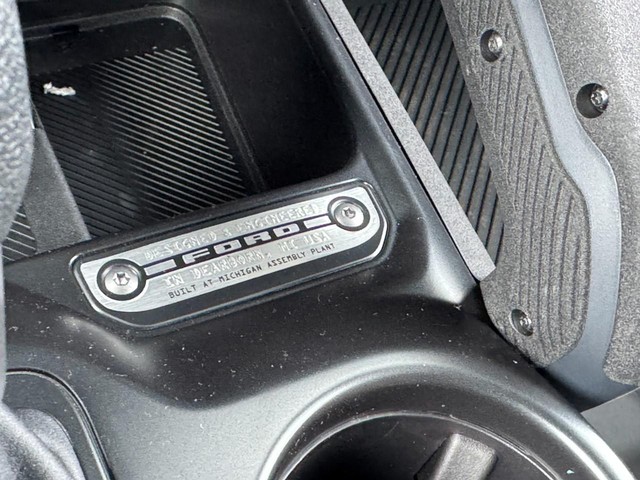 Ford Bronco Vehicle Image 18