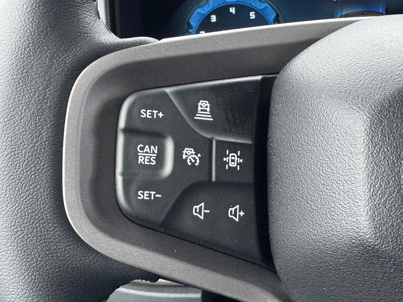 Ford Bronco Vehicle Full-screen Gallery Image 15