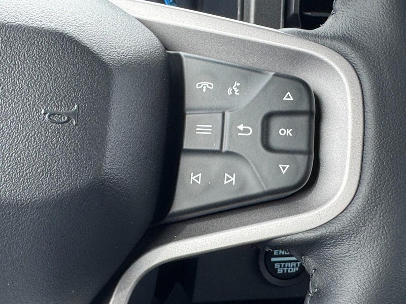 Ford Bronco Vehicle Full-screen Gallery Image 16