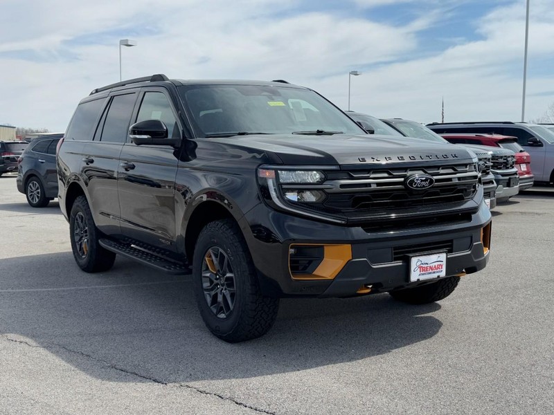 Ford Expedition Vehicle Full-screen Gallery Image 2