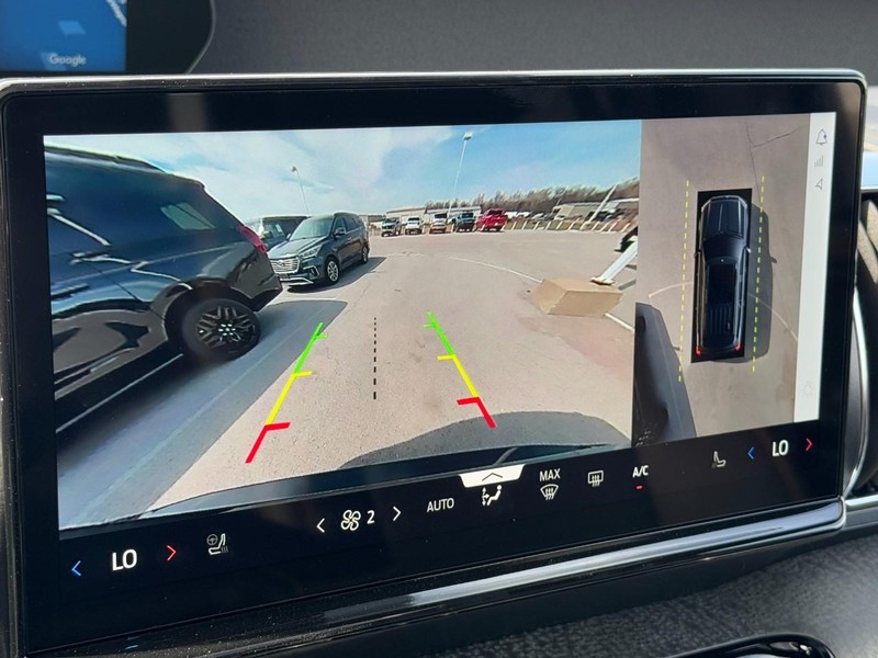 Ford Expedition Vehicle Full-screen Gallery Image 15