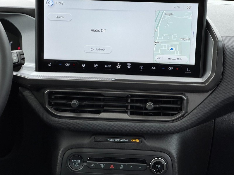 Ford Bronco Sport Vehicle Full-screen Gallery Image 8