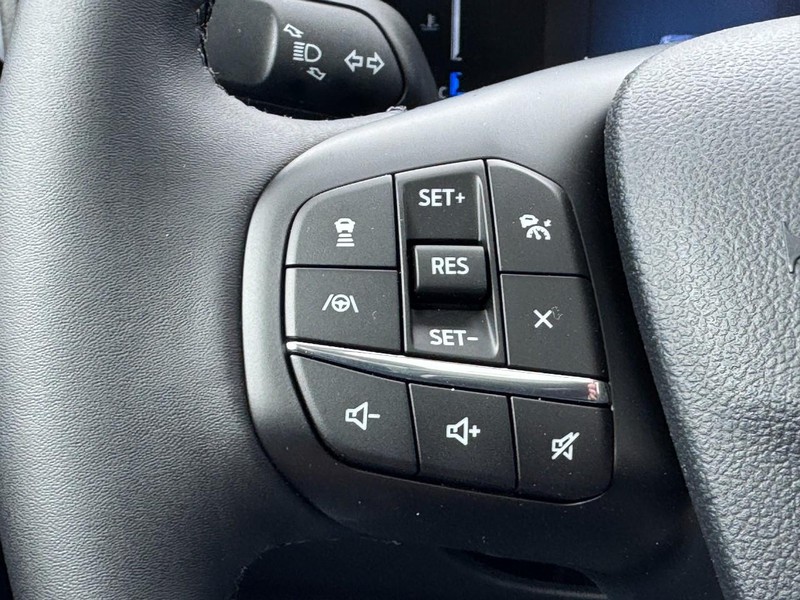 Ford Bronco Sport Vehicle Full-screen Gallery Image 13