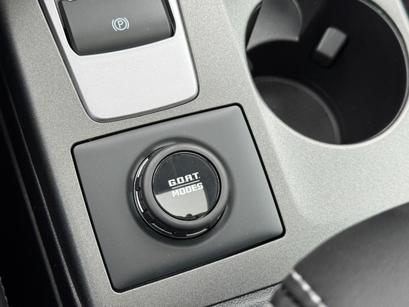 Ford Bronco Sport Vehicle Full-screen Gallery Image 15