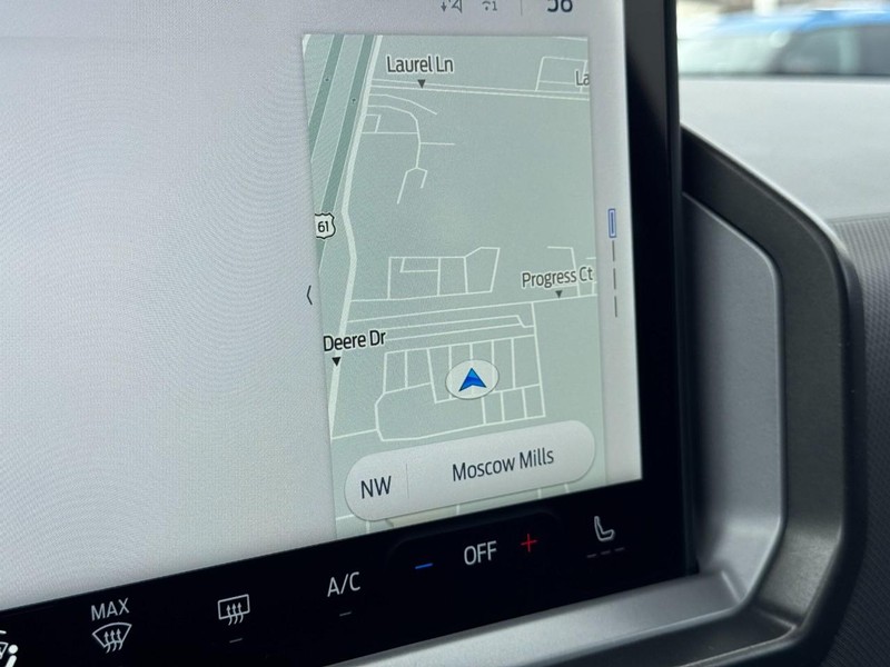 Ford Bronco Sport Vehicle Full-screen Gallery Image 16