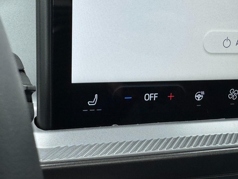 Ford Bronco Sport Vehicle Full-screen Gallery Image 17