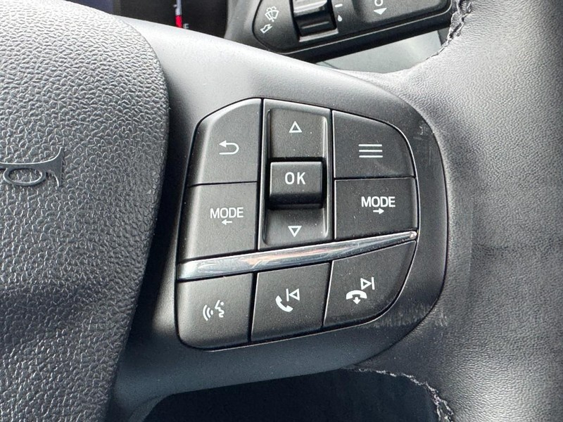 Ford Maverick Vehicle Full-screen Gallery Image 15