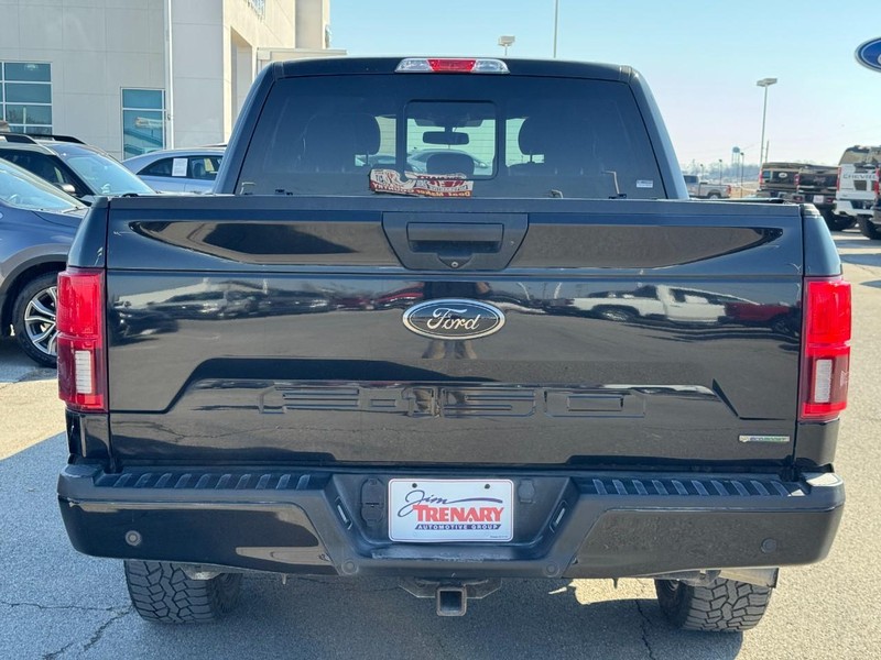 Ford F-150 Vehicle Full-screen Gallery Image 5