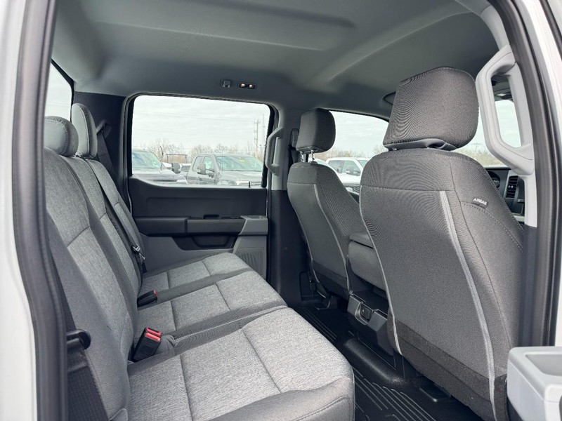 Ford Super Duty F-250 SRW Vehicle Image 05