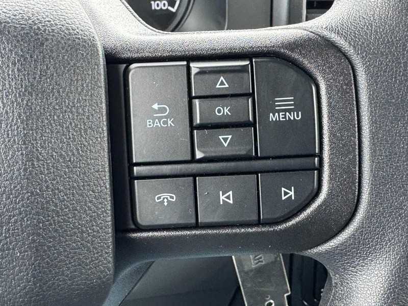 Ford Super Duty F-250 SRW Vehicle Image 15