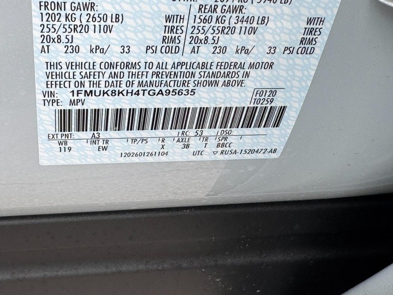 Ford Explorer Vehicle Full-screen Gallery Image 20