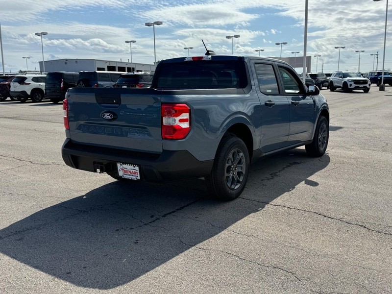 Ford Maverick Vehicle Image 03