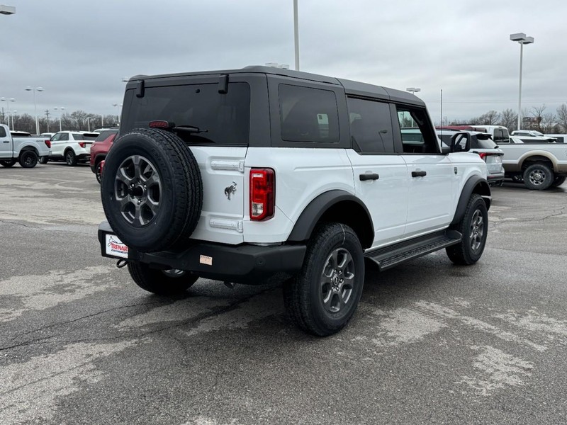 Ford Bronco Vehicle Image 03
