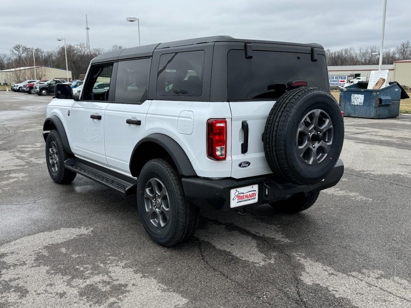 Ford Bronco Vehicle Image 05