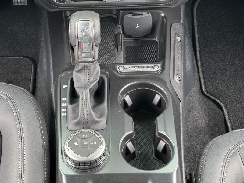 Ford Bronco Vehicle Image 13