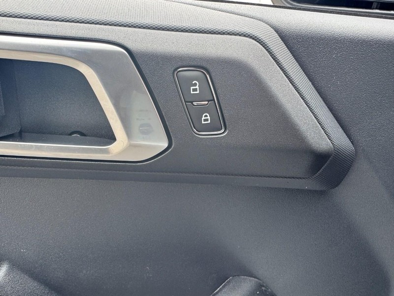 Ford Bronco Vehicle Image 15