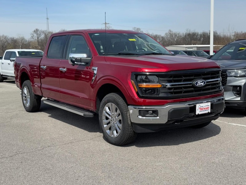 Ford F-150 Vehicle Full-screen Gallery Image 2
