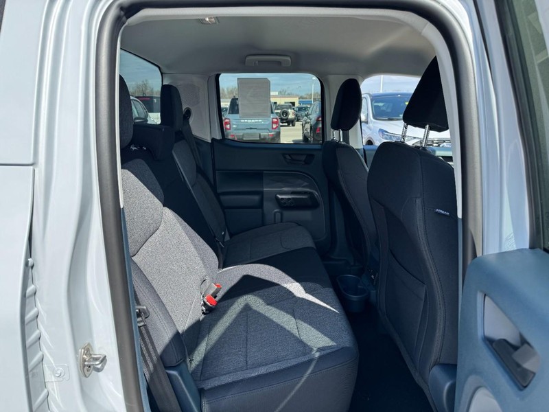 Ford Maverick Vehicle Image 09