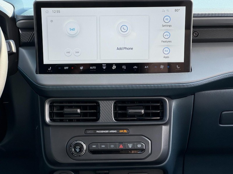 Ford Maverick Vehicle Image 12