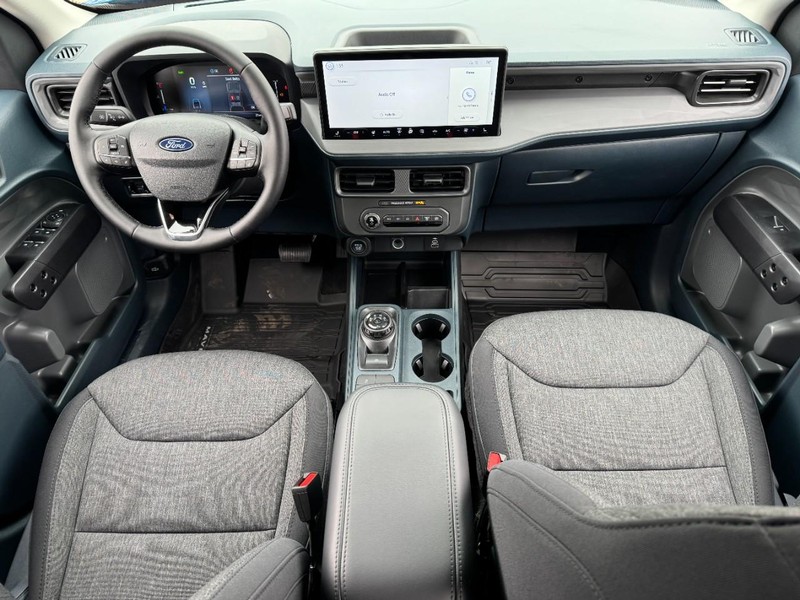 Ford Maverick Vehicle Image 10