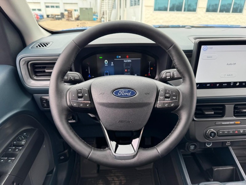 Ford Maverick Vehicle Image 11