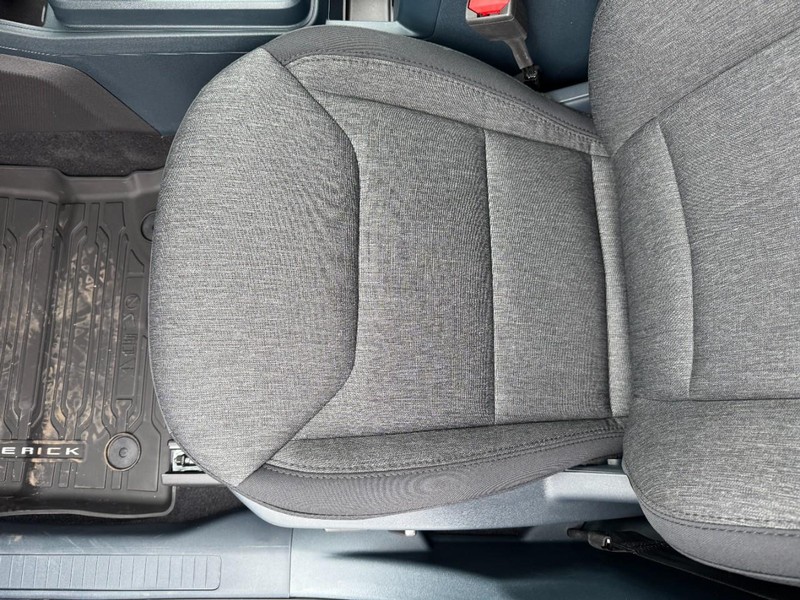 Ford Maverick Vehicle Image 18