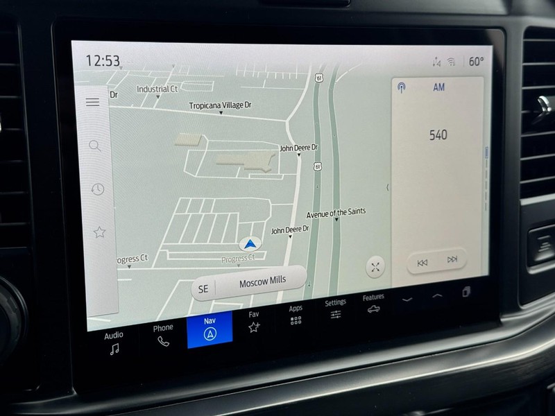 Ford Super Duty F-250 SRW Vehicle Image 18