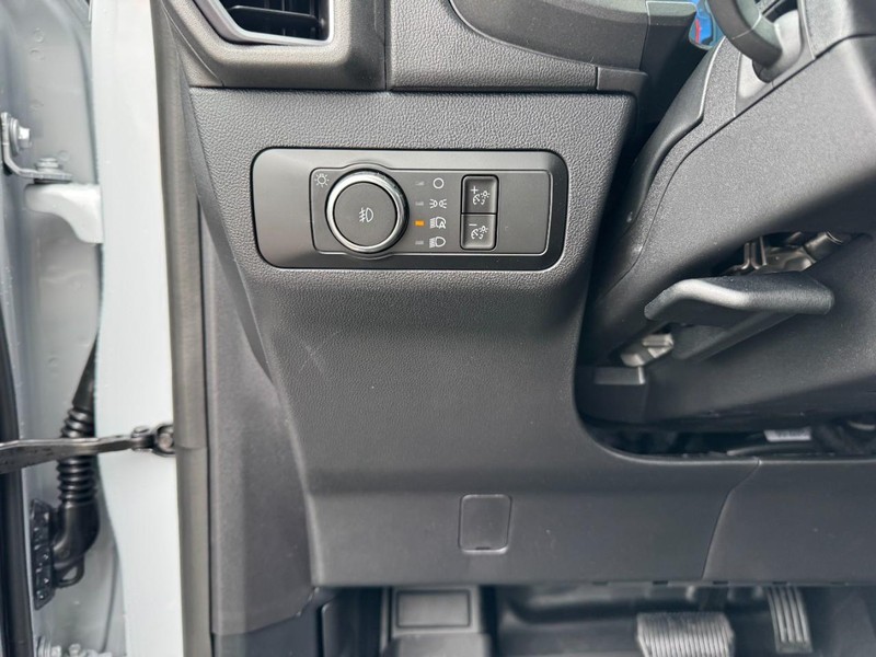 Ford Bronco Sport Vehicle Full-screen Gallery Image 21