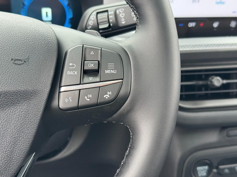 Ford Bronco Sport Vehicle Full-screen Gallery Image 23