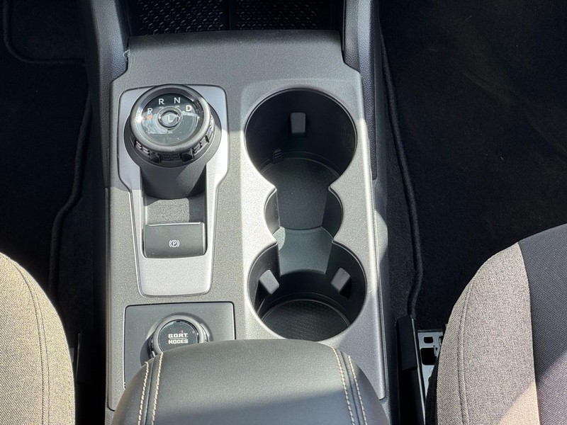 Ford Bronco Sport Vehicle Full-screen Gallery Image 13