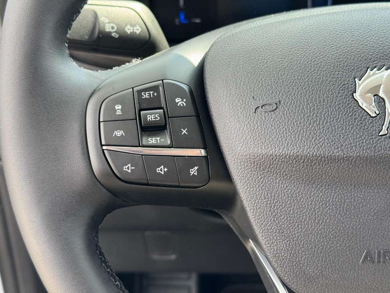 Ford Bronco Sport Vehicle Full-screen Gallery Image 21